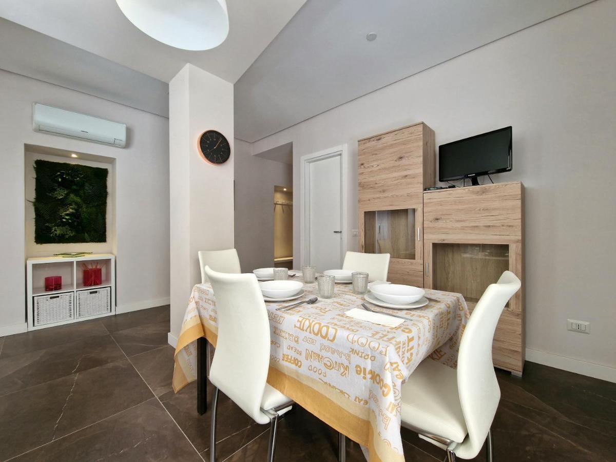 The White Domus Apartman Taormina Kültér fotó