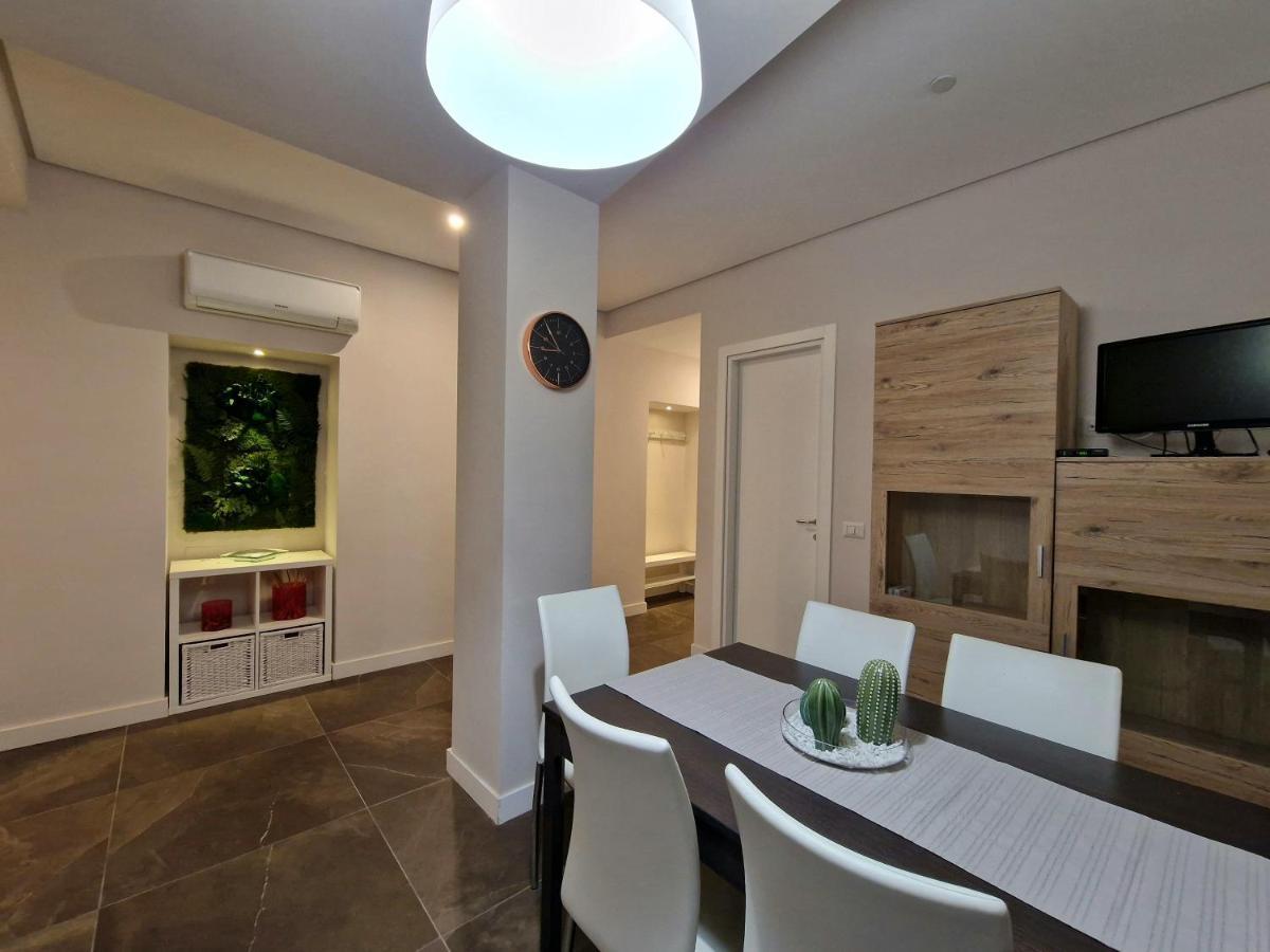 The White Domus Apartman Taormina Kültér fotó